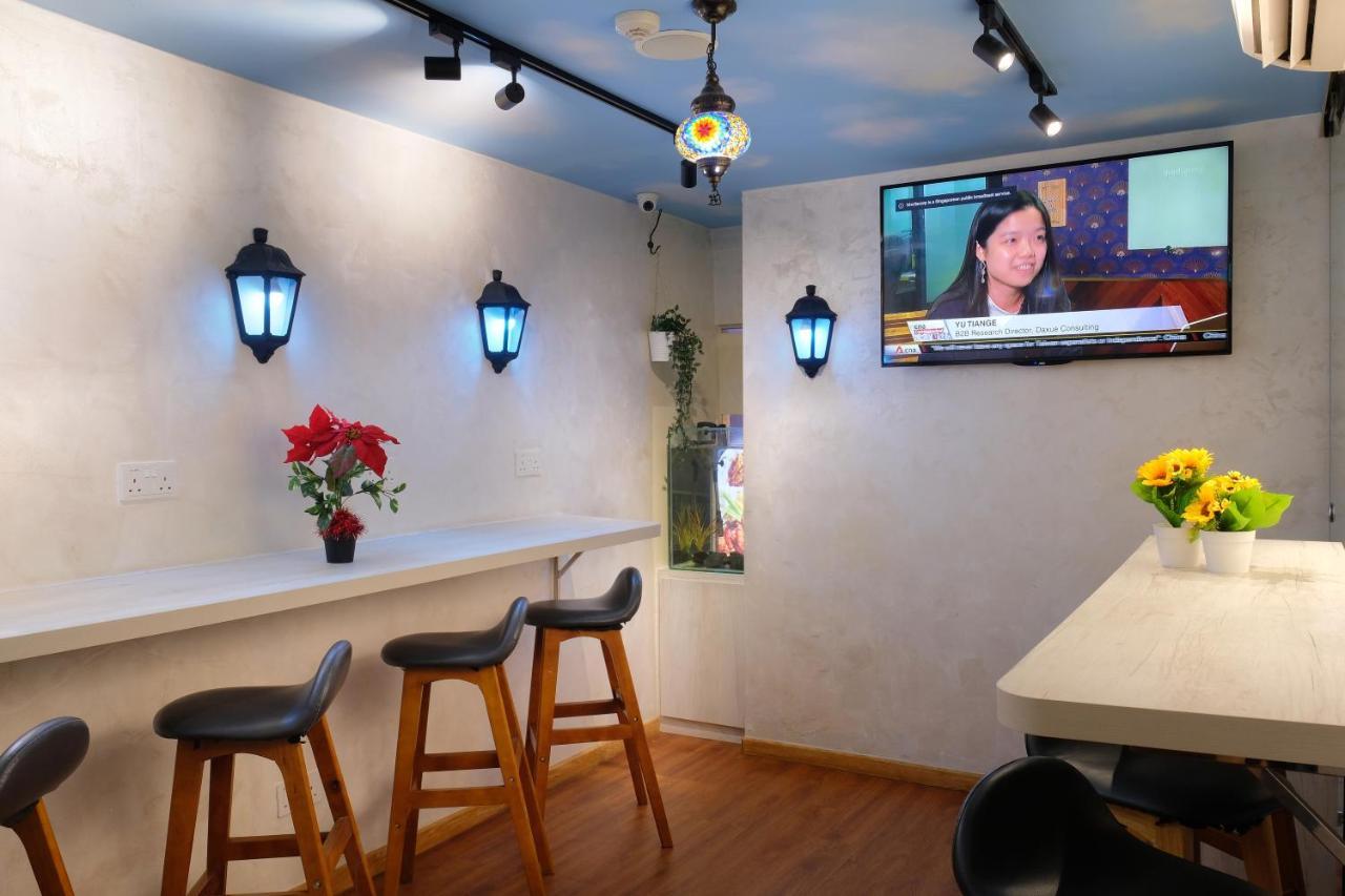 Single Sharing Room And Short Hours Stay At Sandpiper Hotel Singapura Luaran gambar